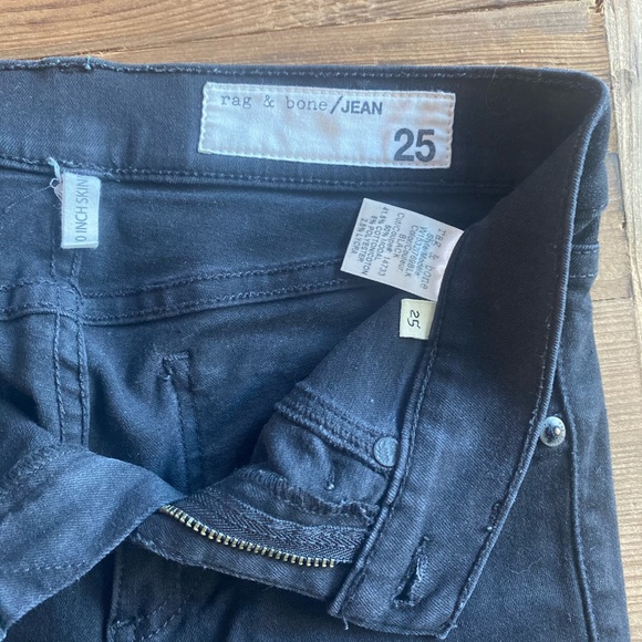 Size 25, black, Rage and Bone 10inch skinny jeans! - Picture 2 of 3